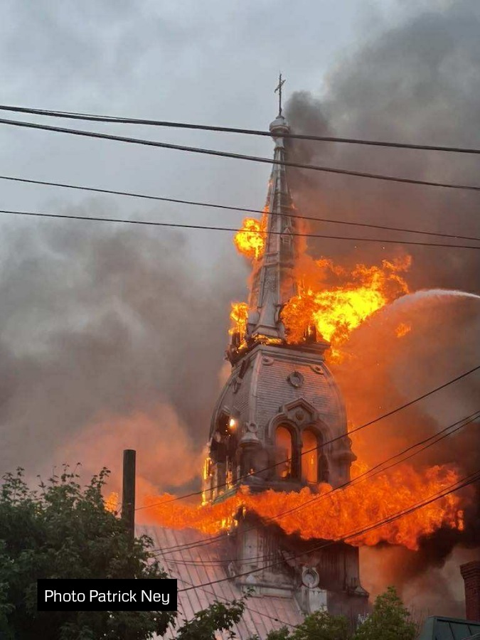 Messenger creation 6885B872 150C 4A5A 9CBC B89C81DD79121W