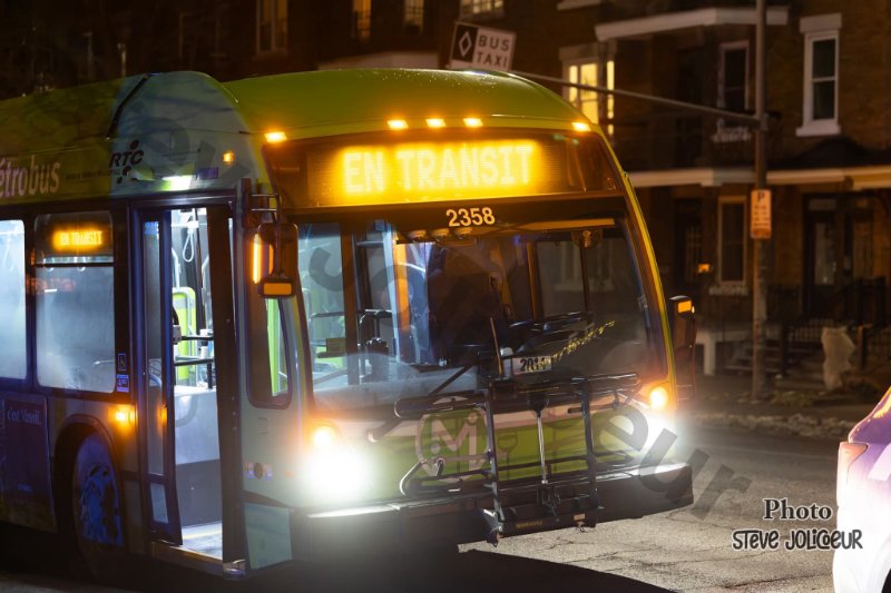 Accident impliquant un autobus du RTC et une piétonne